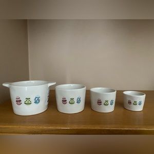 Rae Dunn EASTER HARD TO FIND Measuring cups!